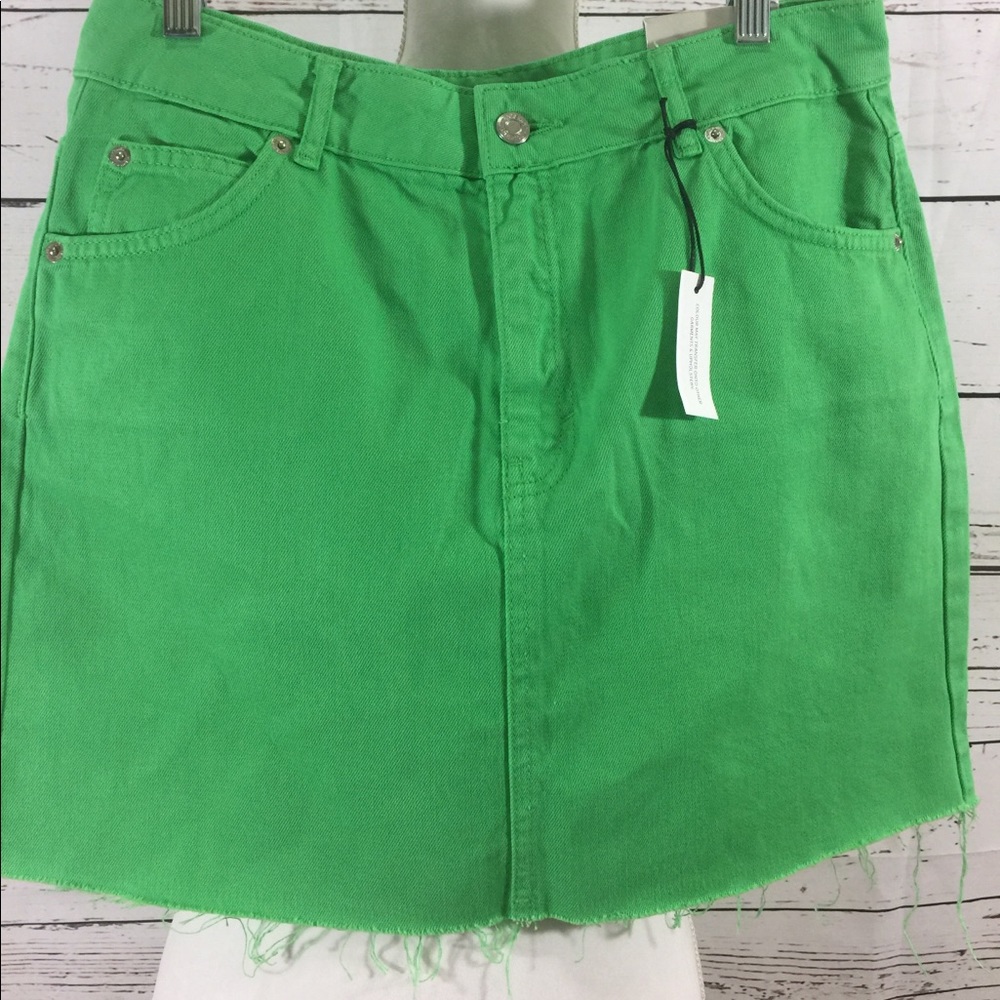 Top shop women skirt knee length size 8 NWT